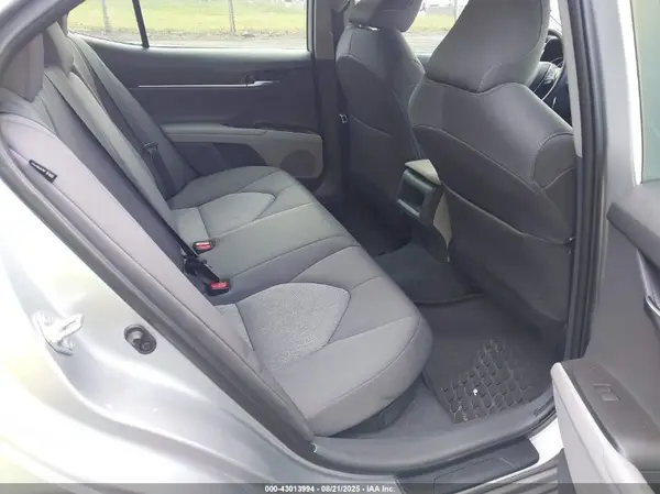 4T1C31AK3NU595710 2022 TOYOTA CAMRY - Image 8