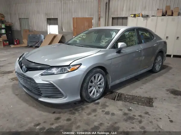 4T1C31AK3PU058015 2023 TOYOTA CAMRY - Image 2