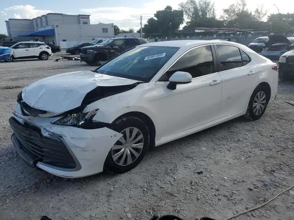 4T1C31AK3PU603596 2023 TOYOTA CAMRY - Image 1