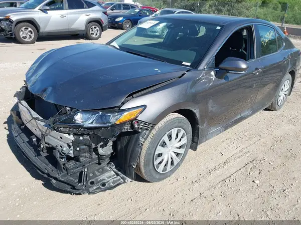4T1C31AK3RU631918 2024 TOYOTA CAMRY - Image 2
