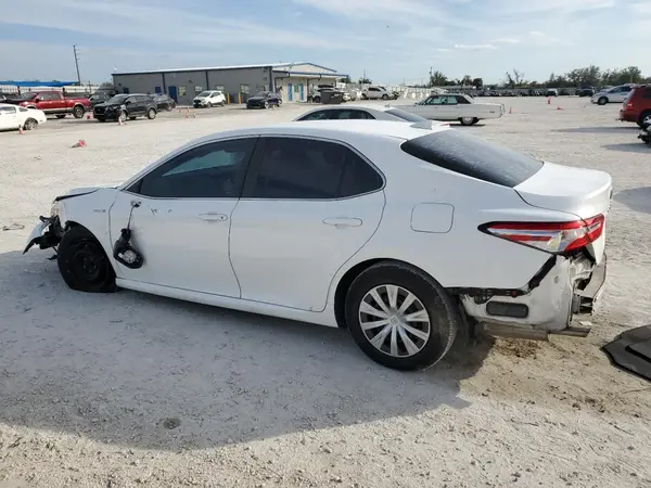 4T1C31AK4LU518308 2020 TOYOTA CAMRY - Image 2