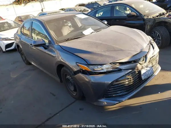 4T1C31AK4LU526151 2020 TOYOTA CAMRY - Image 1