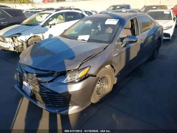 4T1C31AK4LU526151 2020 TOYOTA CAMRY - Image 2