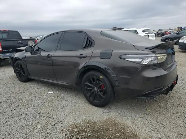 4T1C31AK4LU526487 2020 TOYOTA CAMRY - Image 2