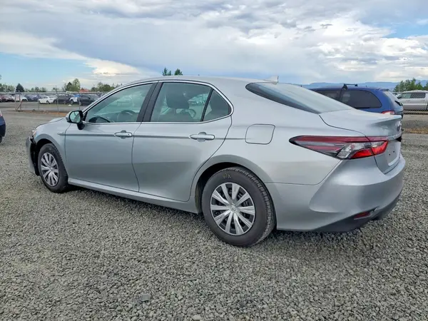 4T1C31AK4MU022054 2021 TOYOTA CAMRY - Image 2