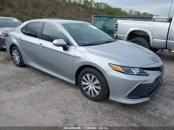 4T1C31AK4MU022085 2021 TOYOTA CAMRY - Image 1