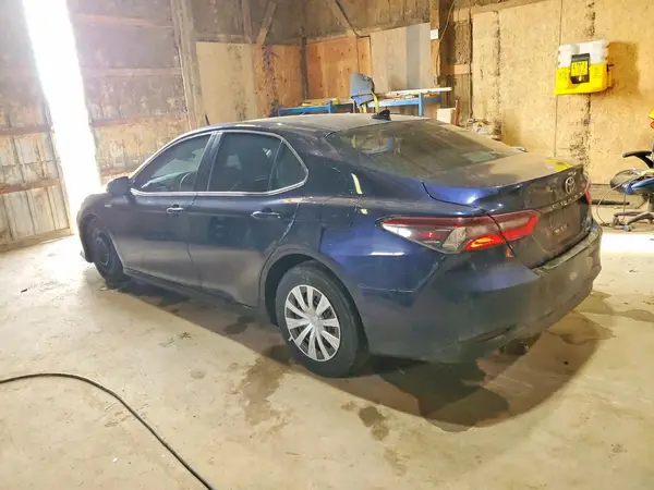 4T1C31AK4MU025052 2021 TOYOTA CAMRY - Image 2