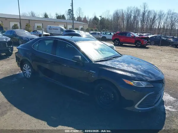 4T1C31AK4MU553612 2021 TOYOTA CAMRY - Image 1