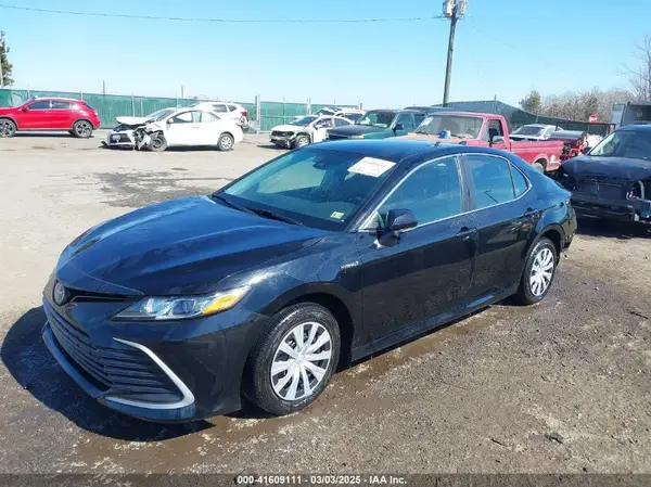 4T1C31AK4MU553612 2021 TOYOTA CAMRY - Image 2