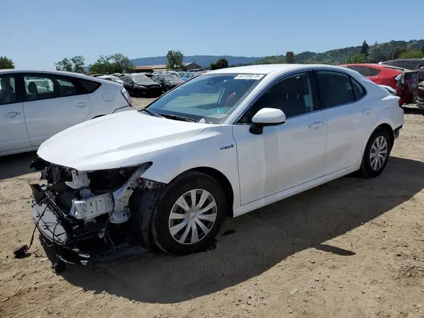 4T1C31AK4MU562200 2021 TOYOTA CAMRY - Image 1