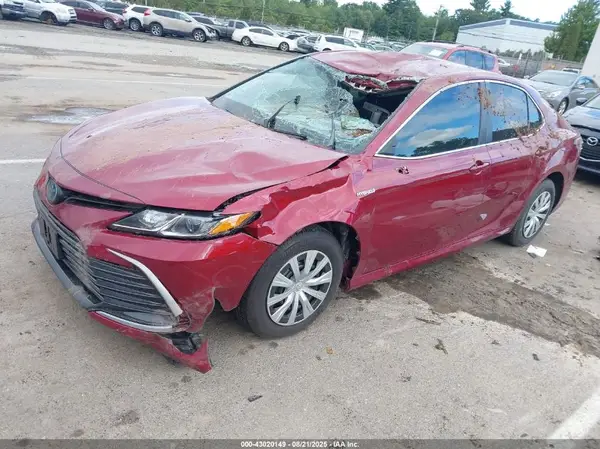4T1C31AK4MU566392 2021 TOYOTA CAMRY - Image 2