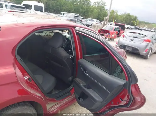 4T1C31AK4MU566392 2021 TOYOTA CAMRY - Image 8