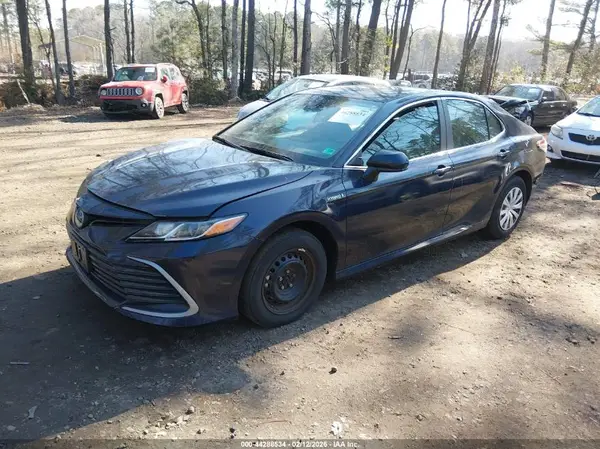 4T1C31AK4MU569504 2021 TOYOTA CAMRY - Image 2