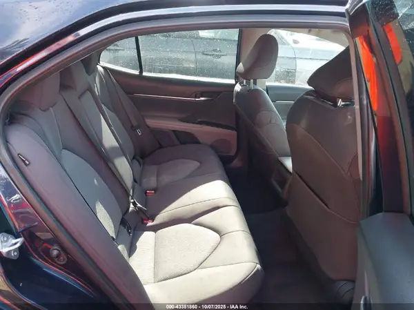 4T1C31AK4NU570668 2022 TOYOTA CAMRY - Image 8