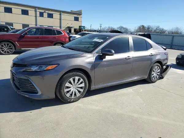 4T1C31AK4NU578785 2022 TOYOTA CAMRY - Image 1