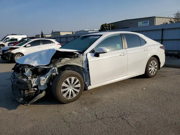 4T1C31AK4NU586272 2022 TOYOTA CAMRY - Image 1