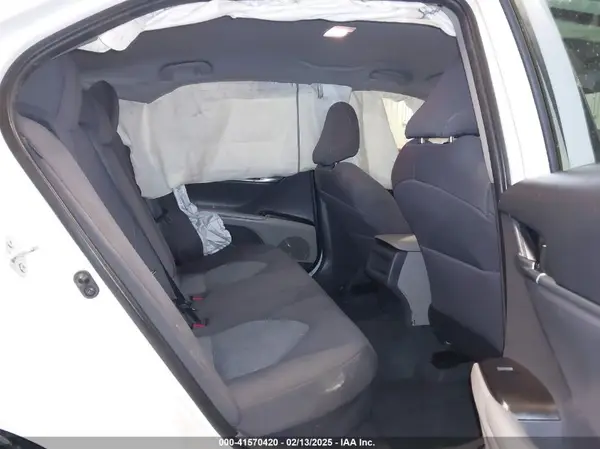 4T1C31AK4NU589284 2022 TOYOTA CAMRY - Image 8