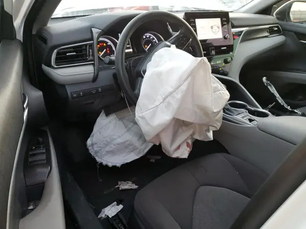 4T1C31AK4NU595537 2022 TOYOTA CAMRY - Image 8