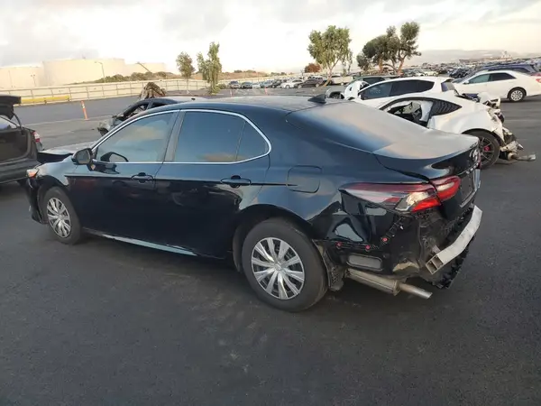 4T1C31AK4NU595926 2022 TOYOTA CAMRY - Image 2