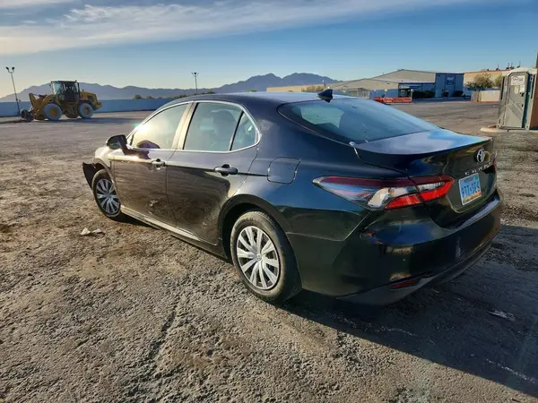 4T1C31AK4NU597112 2022 TOYOTA CAMRY - Image 2