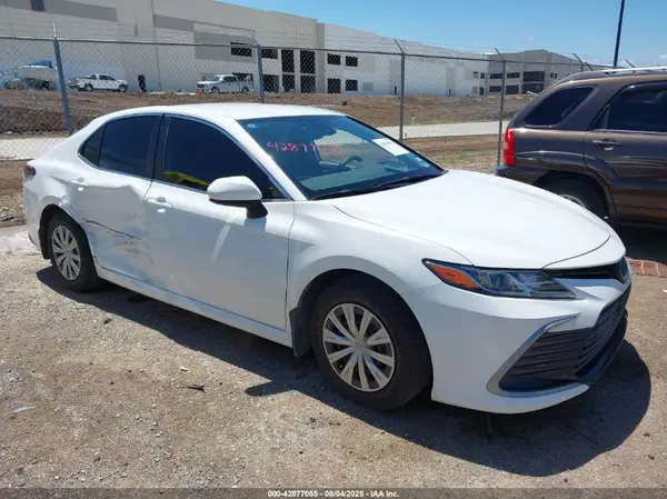 4T1C31AK4PU600822 2023 TOYOTA CAMRY - Image 1