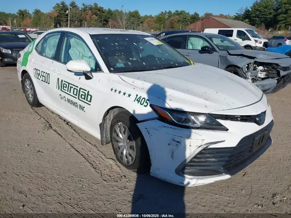 4T1C31AK4PU601758 2023 TOYOTA CAMRY - Image 1