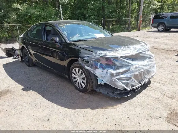 4T1C31AK4RU628252 2024 TOYOTA CAMRY - Image 1