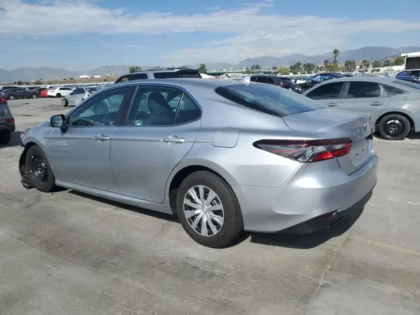 4T1C31AK4RU632432 2024 TOYOTA CAMRY - Image 2