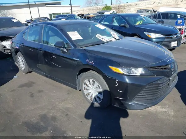 4T1C31AK5LU518463 2020 TOYOTA CAMRY - Image 1