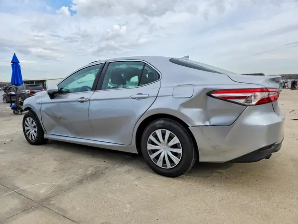 4T1C31AK5LU533772 2020 TOYOTA CAMRY - Image 2