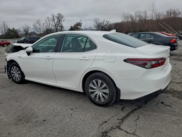 4T1C31AK5MU020930 2021 TOYOTA CAMRY - Image 2
