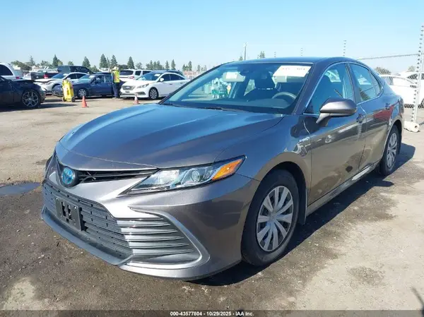 4T1C31AK5MU026212 2021 TOYOTA CAMRY - Image 2