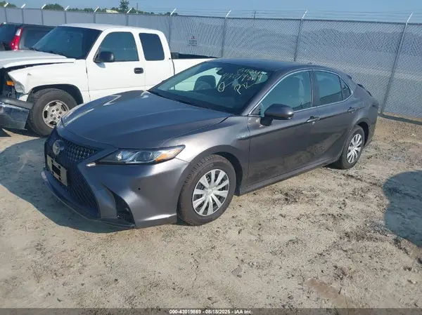 4T1C31AK5MU029840 2021 TOYOTA CAMRY - Image 2