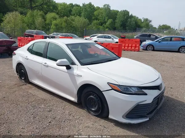 4T1C31AK5MU029918 2021 TOYOTA CAMRY - Image 1