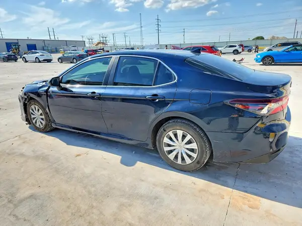 4T1C31AK5MU547558 2021 TOYOTA CAMRY - Image 2