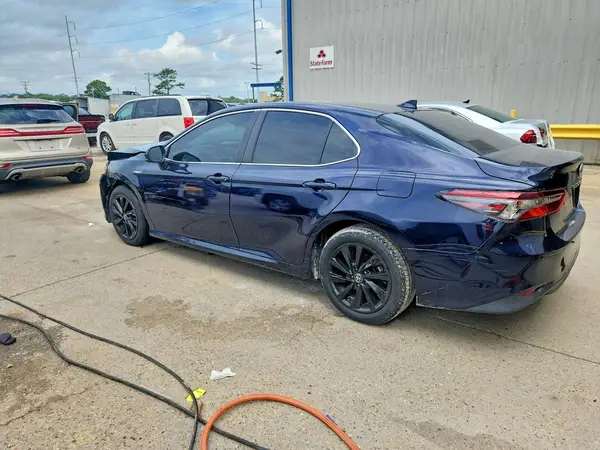 4T1C31AK5MU556342 2021 TOYOTA CAMRY - Image 2