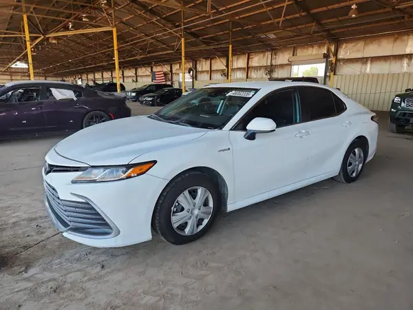 4T1C31AK5MU565820 2021 TOYOTA CAMRY - Image 1