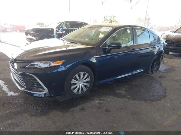 4T1C31AK5MU566479 2021 TOYOTA CAMRY - Image 2