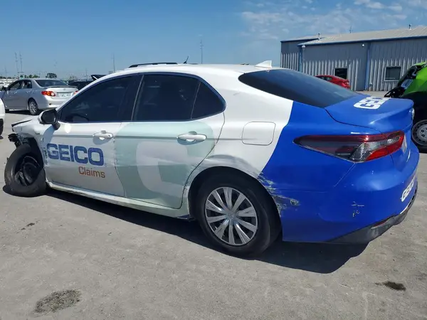 4T1C31AK5MU568569 2021 TOYOTA CAMRY - Image 2