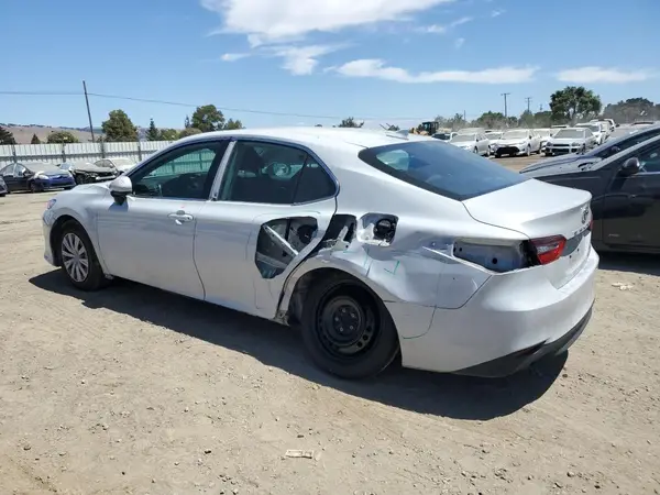 4T1C31AK5NU037065 2022 TOYOTA CAMRY - Image 2