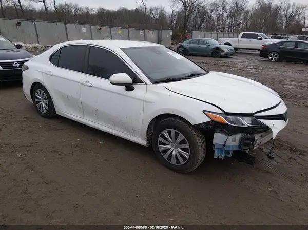 4T1C31AK5NU589732 2022 TOYOTA CAMRY - Image 1