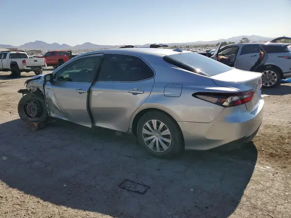 4T1C31AK5NU598320 2022 TOYOTA CAMRY - Image 2