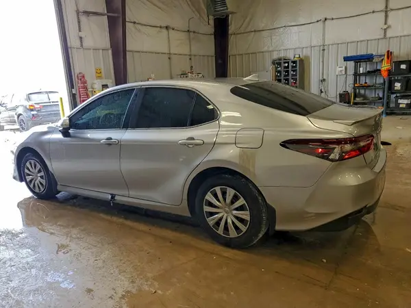 4T1C31AK5PU604829 2023 TOYOTA CAMRY - Image 2