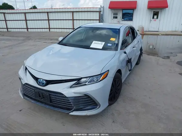 4T1C31AK5RU075210 2024 TOYOTA CAMRY - Image 2