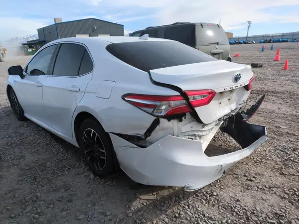 4T1C31AK6LU541296 2020 TOYOTA CAMRY - Image 2