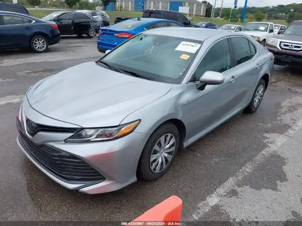 4T1C31AK6LU545641 2020 TOYOTA CAMRY - Image 2