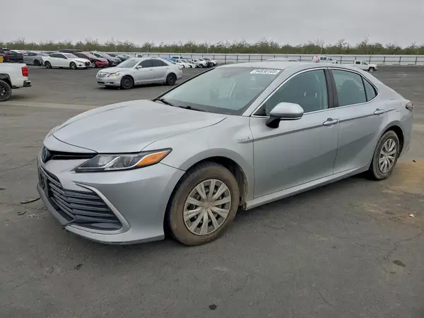 4T1C31AK6MU021066 2021 TOYOTA CAMRY - Image 1