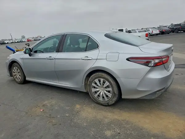 4T1C31AK6MU021066 2021 TOYOTA CAMRY - Image 2