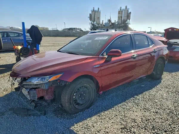 4T1C31AK6MU557645 2021 TOYOTA CAMRY - Image 1