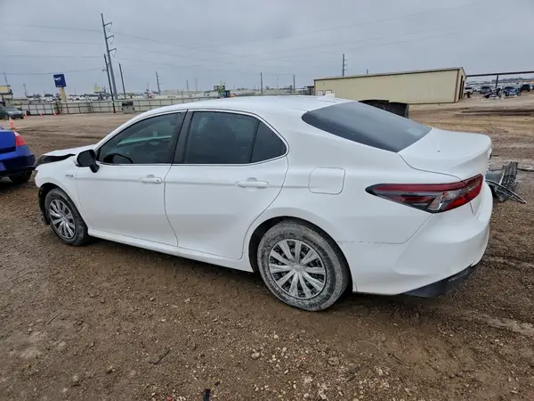4T1C31AK6MU568242 2021 TOYOTA CAMRY - Image 2
